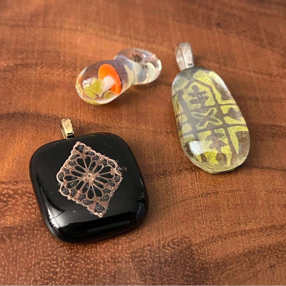 Artistic Glass Pendant Set
